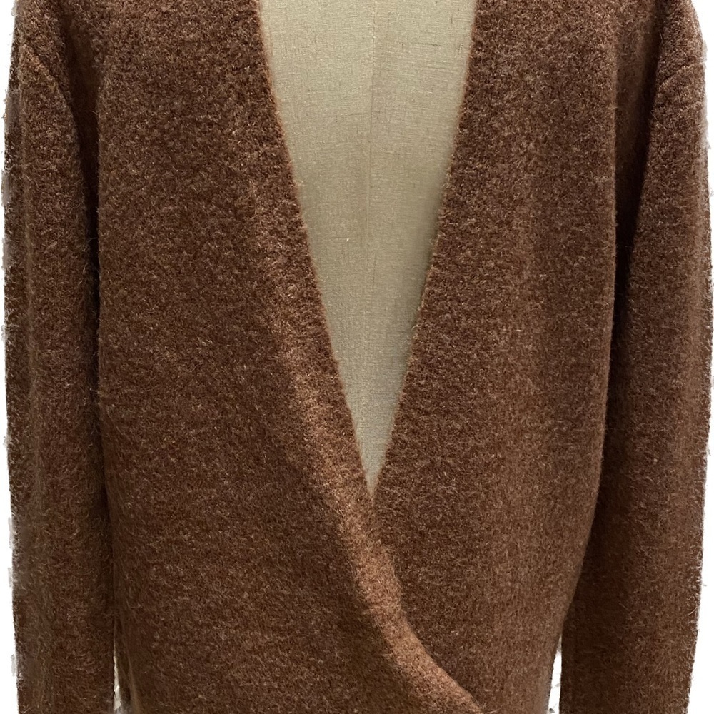 OPEN BACK SWEATER - Picture 3 of 4